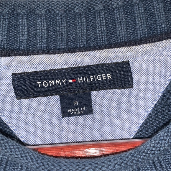 Tommy Hilfiger Size Medium 100% Cotton Sweater in blue VGUC. - Picture 8 of 13